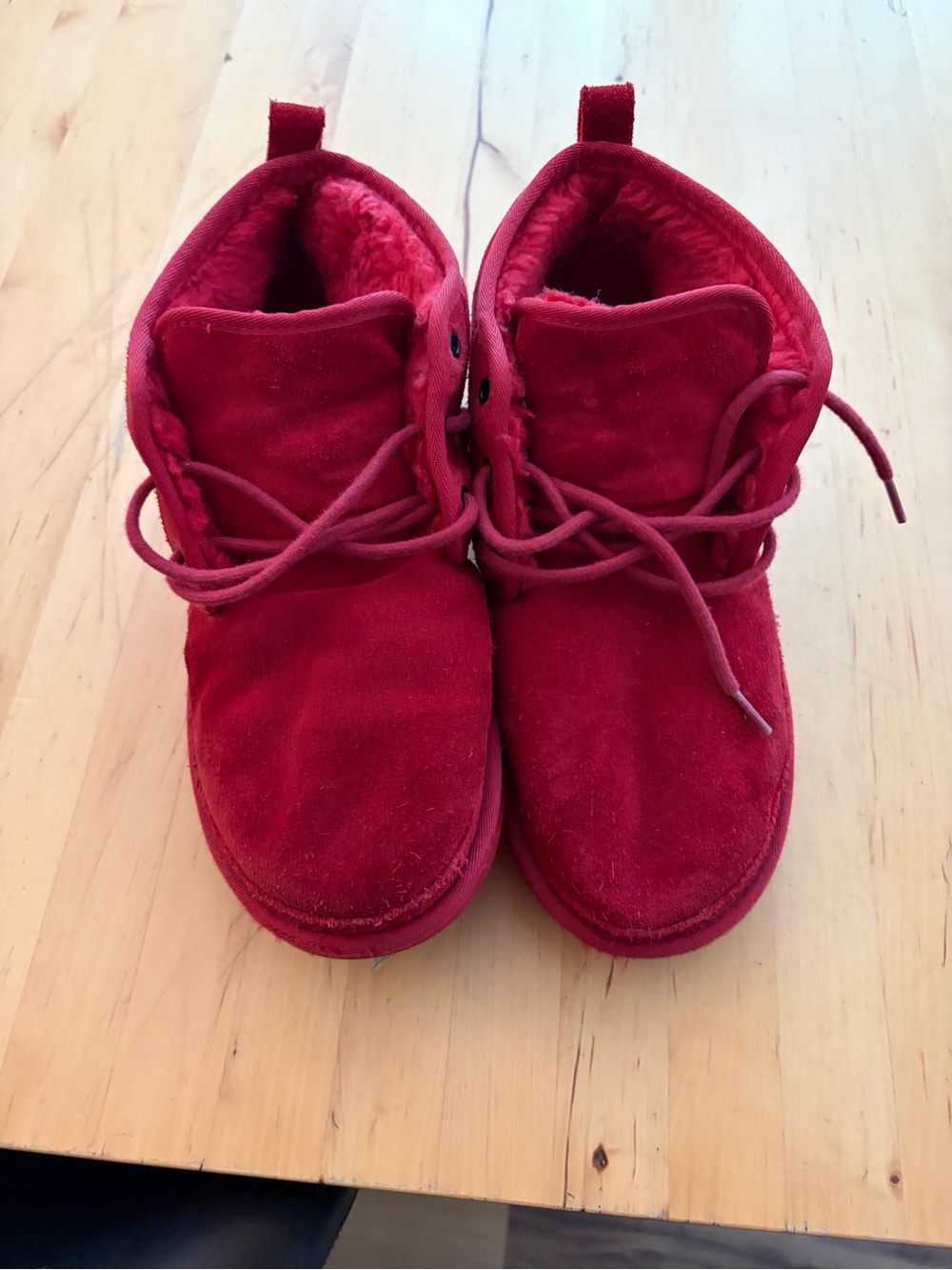 Men’s Ugg Red Lined Lace-Up Boots